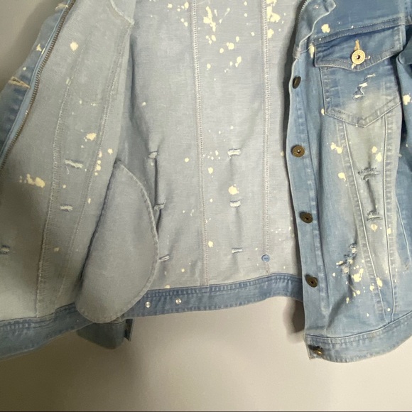 90’s Distressed grunge paint splatter denim jean jacket - Picture 8 of 11